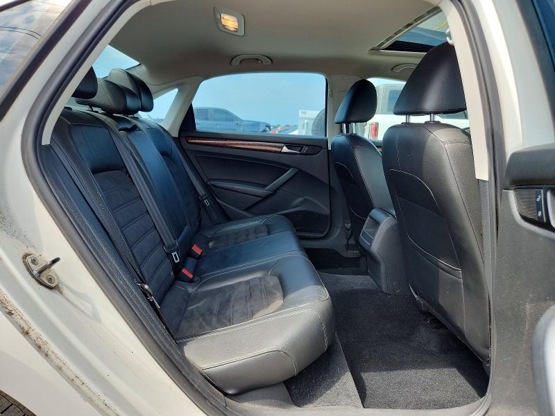 65867156 :رقم المزاد ، 1VWCH7A31CC100339 vin ، 2012 Volkswagen Passat مزاد بيع