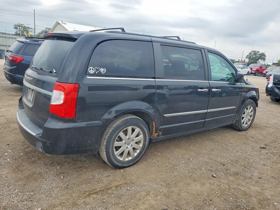66431776 :رقم المزاد ، 2A4RR8DG4BR633980 vin ، 2011 Chrysler Town & Country مزاد بيع