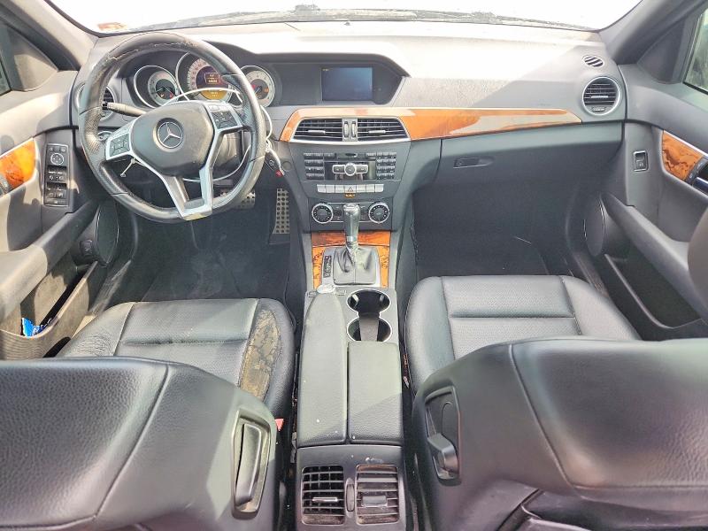 Продажа на аукционе авто 2012 Mercedes-benz C, vin: WDDGF4HB5CA624021, номер лота: 65837746