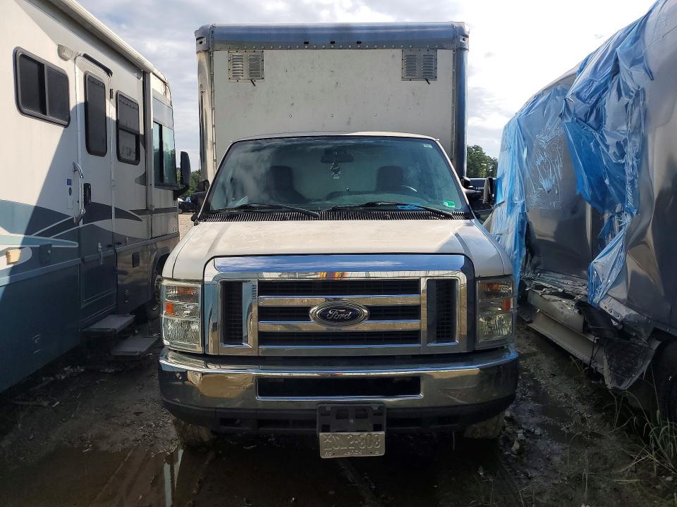 Auction sale of the 2016 Ford Econoline, vin: 1FDXE4FS8GDC42842, lot number: 64313596