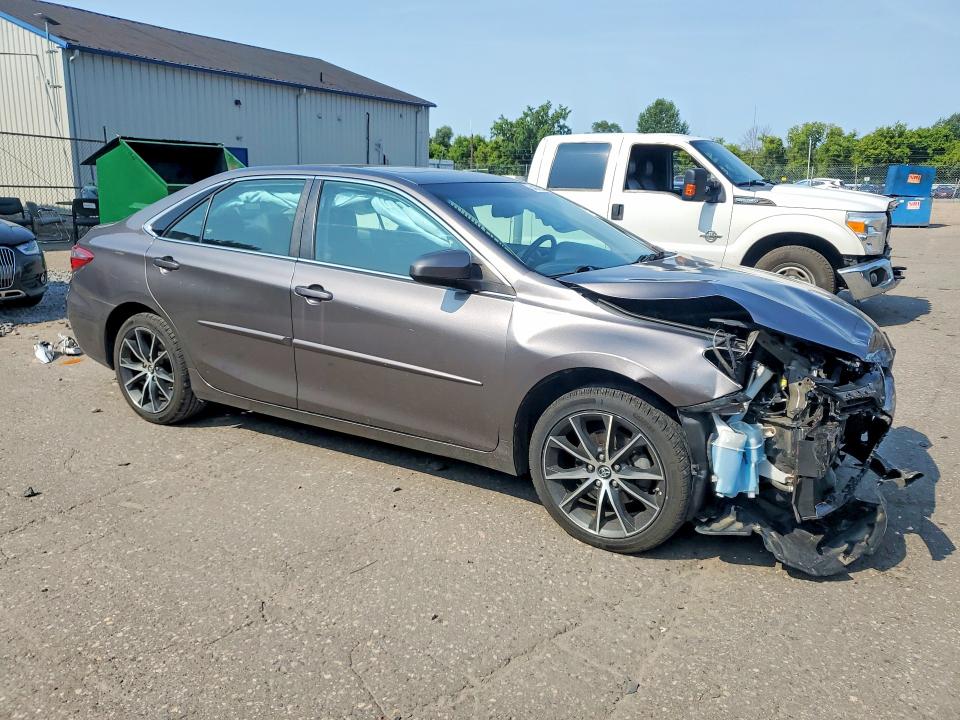 Aukcja sprzedaży 2017 Toyota Camry, vin: 4T1BF1FK0HU663915, numer aukcji: 64076356