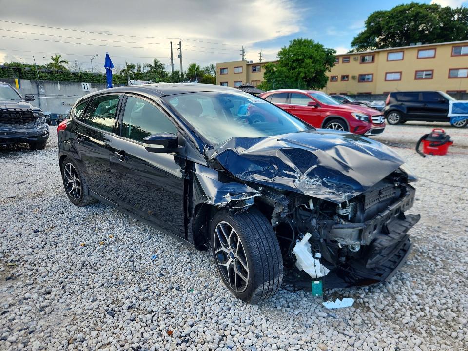 64008376 :رقم المزاد ، 1FADP3M28JL265863 vin ، 2018 Ford Focus مزاد بيع