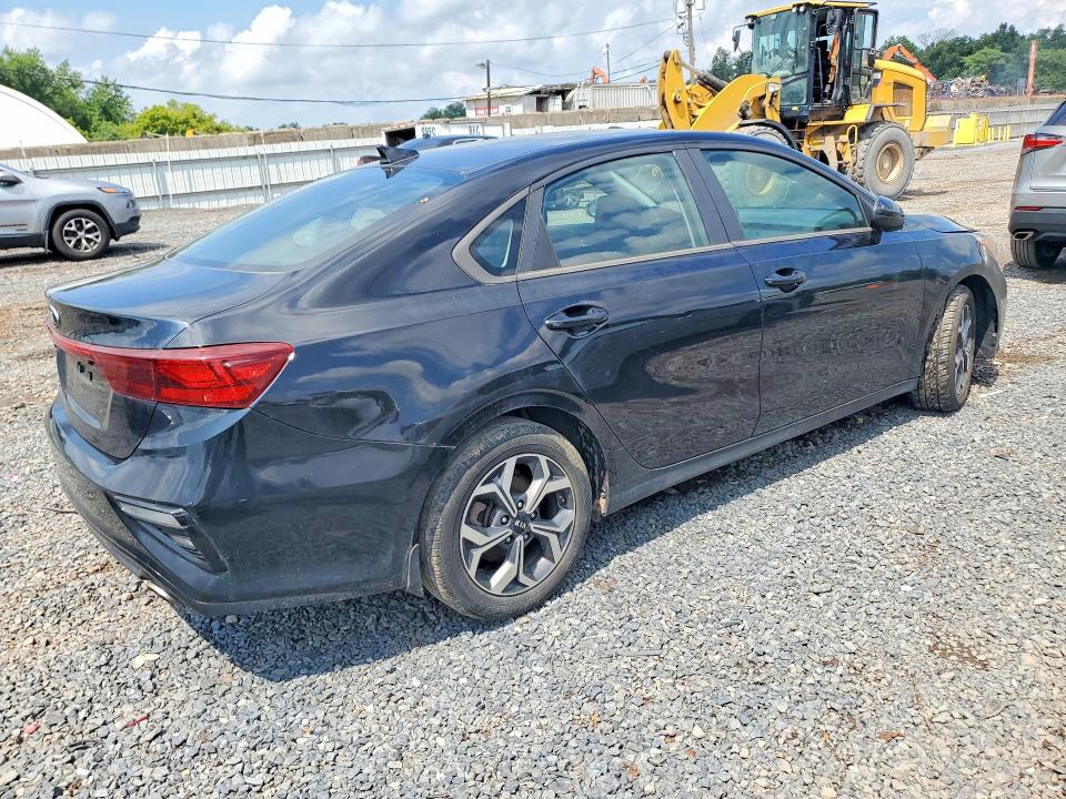 2019 Kia Forte მანქანა იყიდება აუქციონზე, vin: 3KPF24AD0KE087440, აუქციონის ნომერი: 63856816