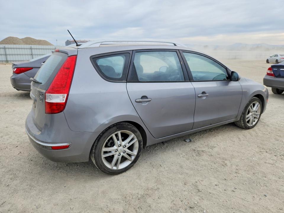 65082206 :رقم المزاد ، KMHDC8AE5BU101141 vin ، 2011 Hyundai Elantra Touring مزاد بيع