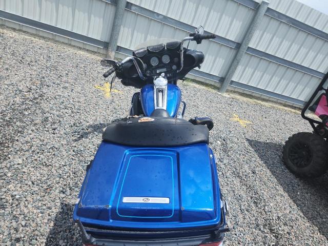 63709306 :رقم المزاد ، 1HD1FC418AB646415 vin ، 2010 Harley-davidson Flhtcu مزاد بيع