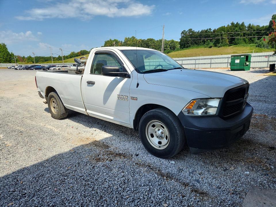 64967276 :رقم المزاد ، 3C6JR6DT1HG604771 vin ، 2017 Ram 1500 مزاد بيع