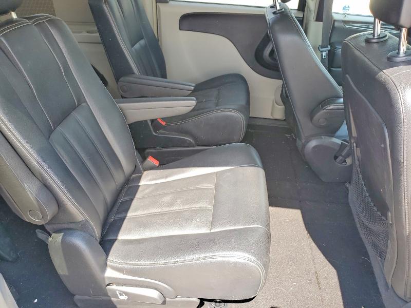 63118976 :رقم المزاد ، 2C4RC1BG5GR290914 vin ، 2016 Chrysler Town & Country مزاد بيع