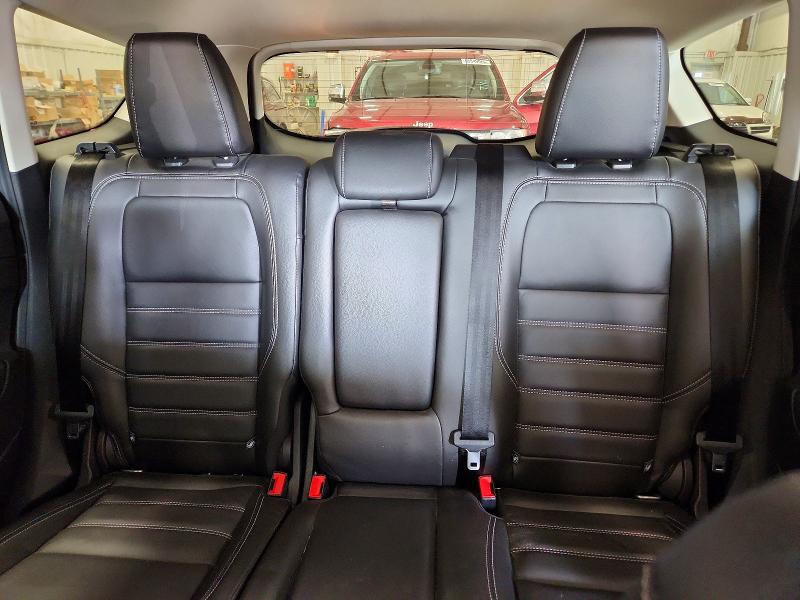 2017 Ford Escape მანქანა იყიდება აუქციონზე, vin: 1FMCU9J98HUE31740, აუქციონის ნომერი: 66004896