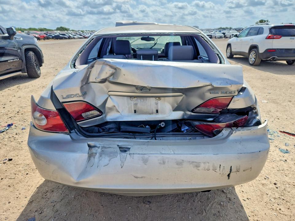 Продаж на аукціоні авто 2002 Lexus Es, vin: JTHBF30G125024060, номер лоту: 64672316