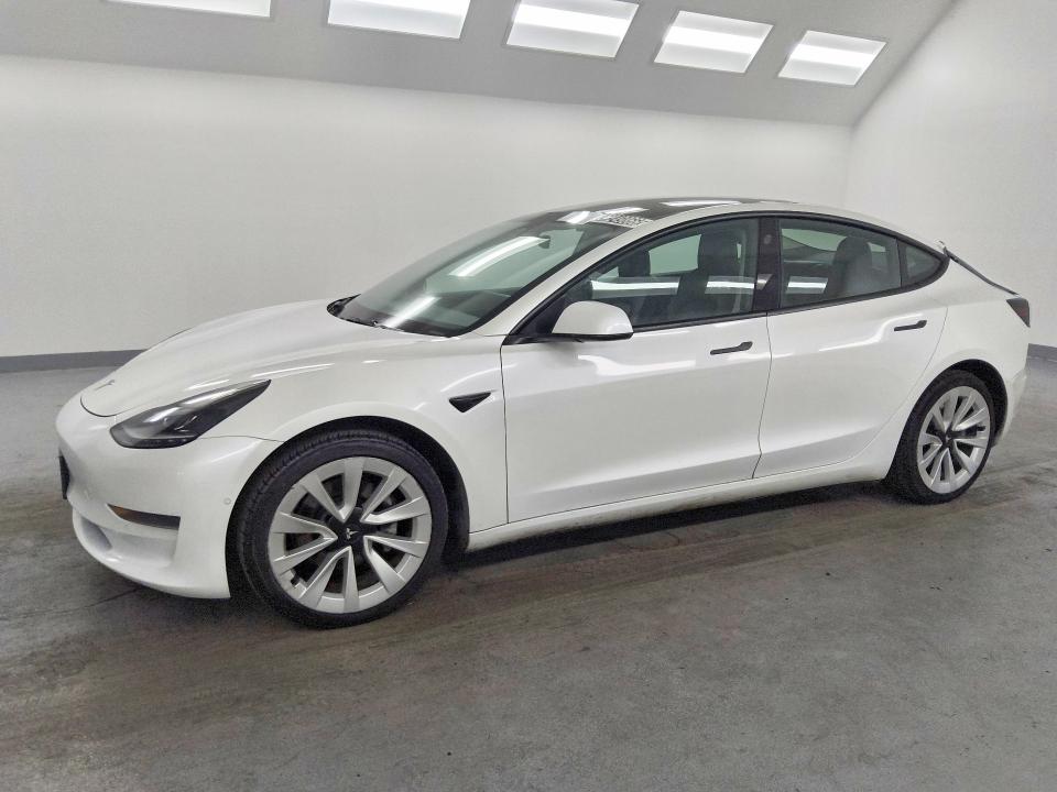 Продаж на аукціоні авто 2022 Tesla Model 3, vin: 5YJ3E1EA4NF143239, номер лоту: 63249866