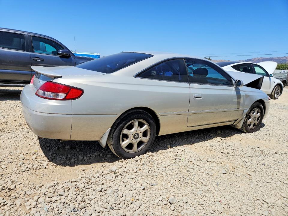 63877516 :رقم المزاد ، 2T1CF22P61C523225 vin ، 2001 Toyota Camry Solara مزاد بيع