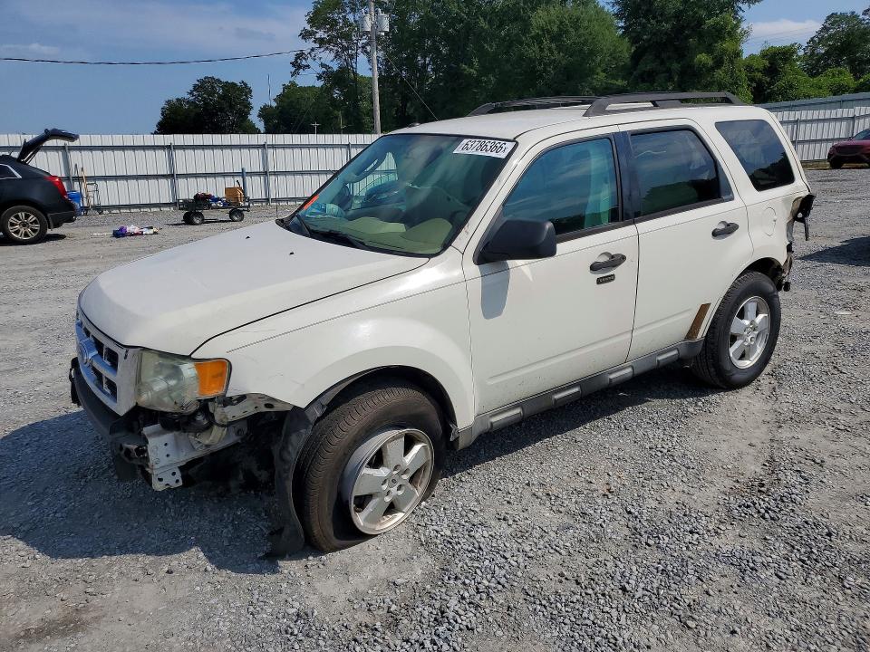 63786366 :رقم المزاد ، 1FMCU0D77BKB79357 vin ، 2011 Ford Escape مزاد بيع