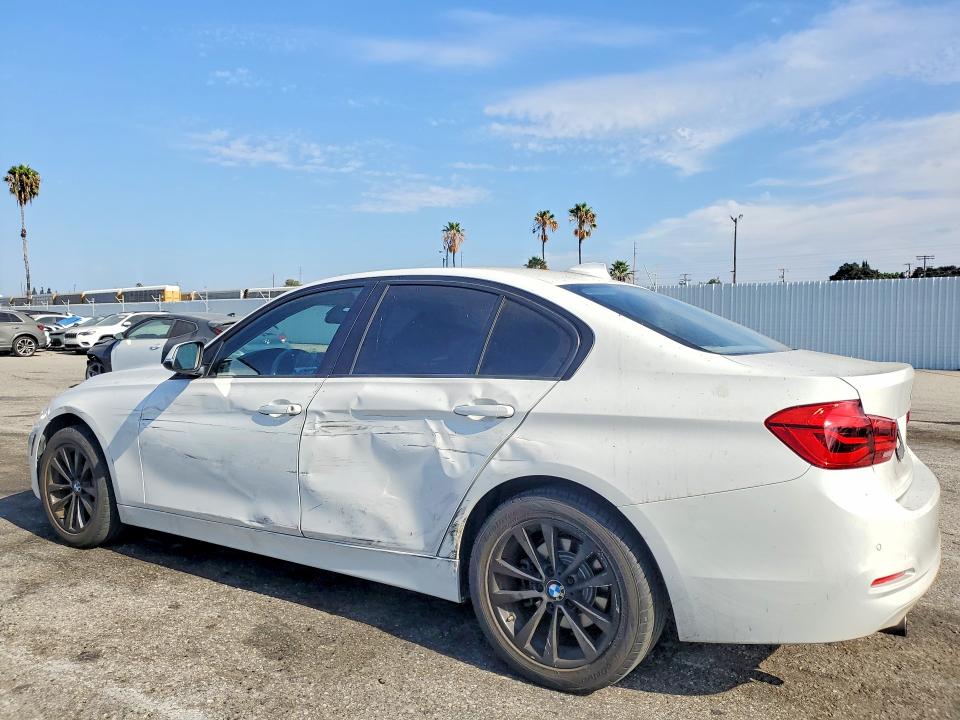Продаж на аукціоні авто 2017 Bmw 320, vin: WBA8E1G3XHNU17387, номер лоту: 64374836