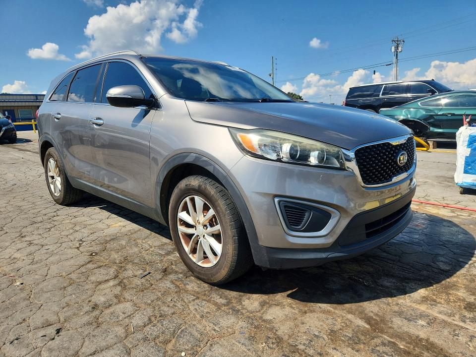 66802296 :رقم المزاد ، 5XYPG4A34HG189011 vin ، 2017 Kia Sorento مزاد بيع
