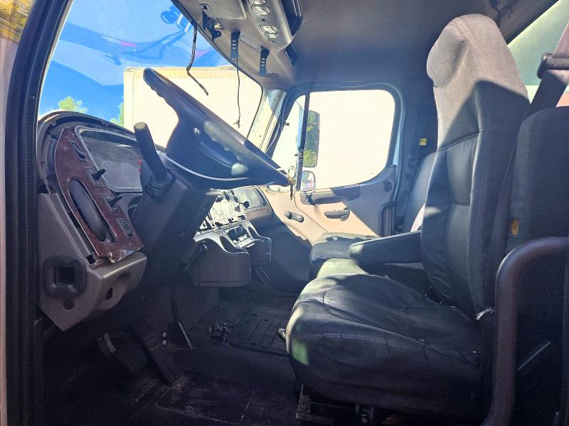 Продажа на аукционе авто 2013 Freightliner M2, vin: 1FVACWDTXDHFF4515, номер лота: 65011556
