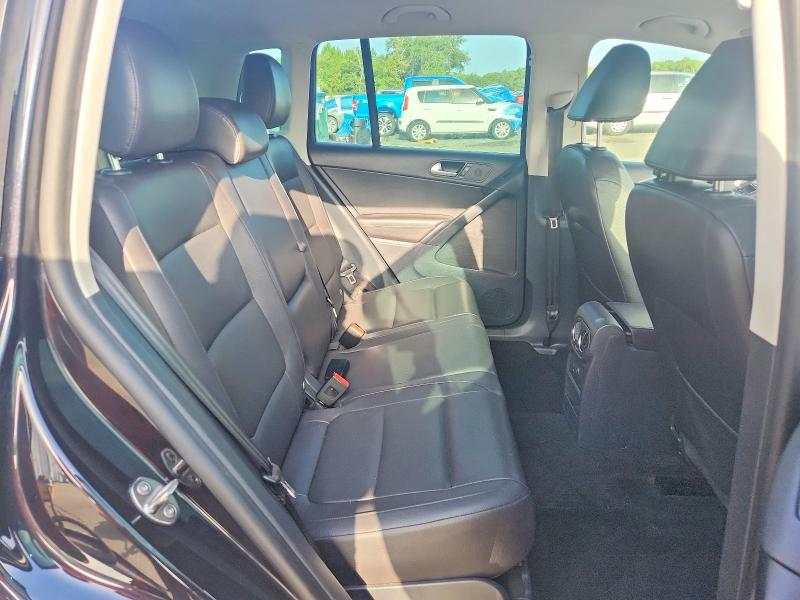 Продаж на аукціоні авто 2017 Volkswagen Tiguan, vin: WVGBV7AX0HK024793, номер лоту: 63997846