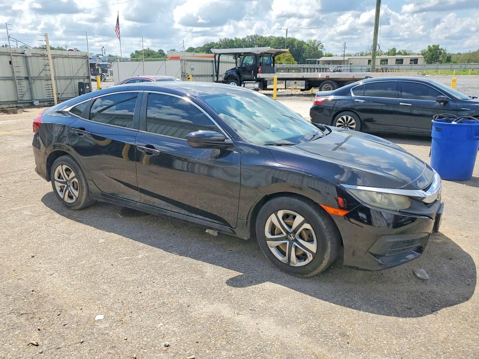 63804596 :رقم المزاد ، 19XFC2F51HE056726 vin ، 2017 Honda Civic مزاد بيع