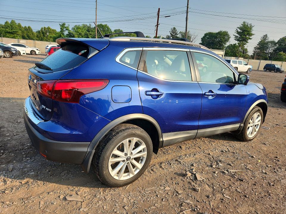 64696006 :رقم المزاد ، JN1BJ1CR6KW315054 vin ، 2019 Nissan Rogue Sport مزاد بيع