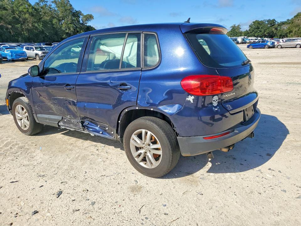 67205076 :رقم المزاد ، WVGAV3AX1DW621426 vin ، 2013 Volkswagen Tiguan مزاد بيع