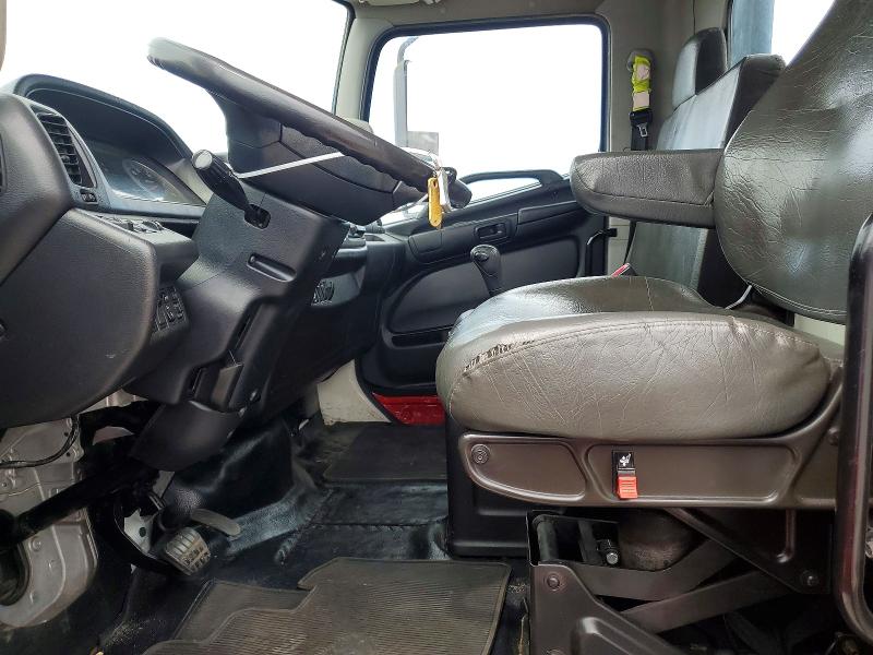 66822136 :رقم المزاد ، 5PVNJ8JT1E4S55119 vin ، 2014 Hino 258/268 مزاد بيع