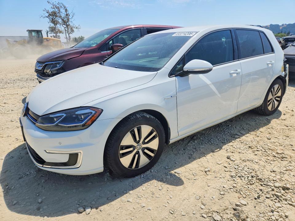 64414206 :رقم المزاد ، WVWPR7AU4HW953446 vin ، 2017 Volkswagen E-golf مزاد بيع