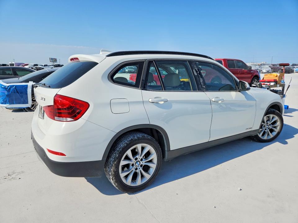 63351036 :رقم المزاد ، WBAVL1C51EVY19858 vin ، 2014 Bmw X1 مزاد بيع