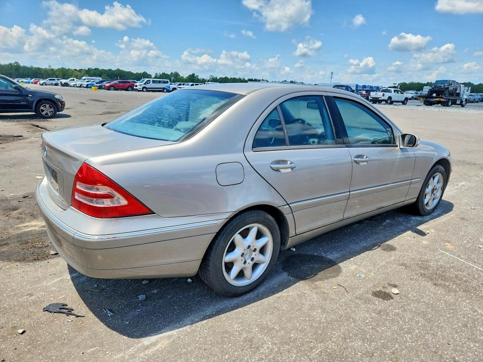 64769276 :رقم المزاد ، WDBRF61J24E015252 vin ، 2004 Mercedes-benz C مزاد بيع
