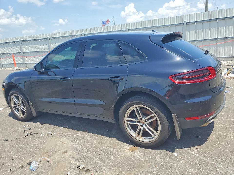 65352256 :رقم المزاد ، WP1AA2A58HLB02789 vin ، 2017 Porsche Macan مزاد بيع