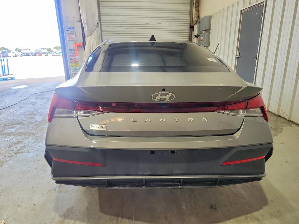 2024 Hyundai Elantra მანქანა იყიდება აუქციონზე, vin: KMHLM4DG2RU737637, აუქციონის ნომერი: 64633976