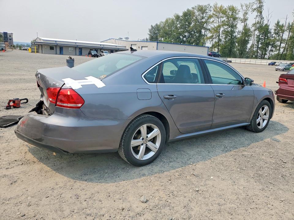 63475476 :رقم المزاد ، 1VWBT7A30FC023686 vin ، 2015 Volkswagen Passat مزاد بيع