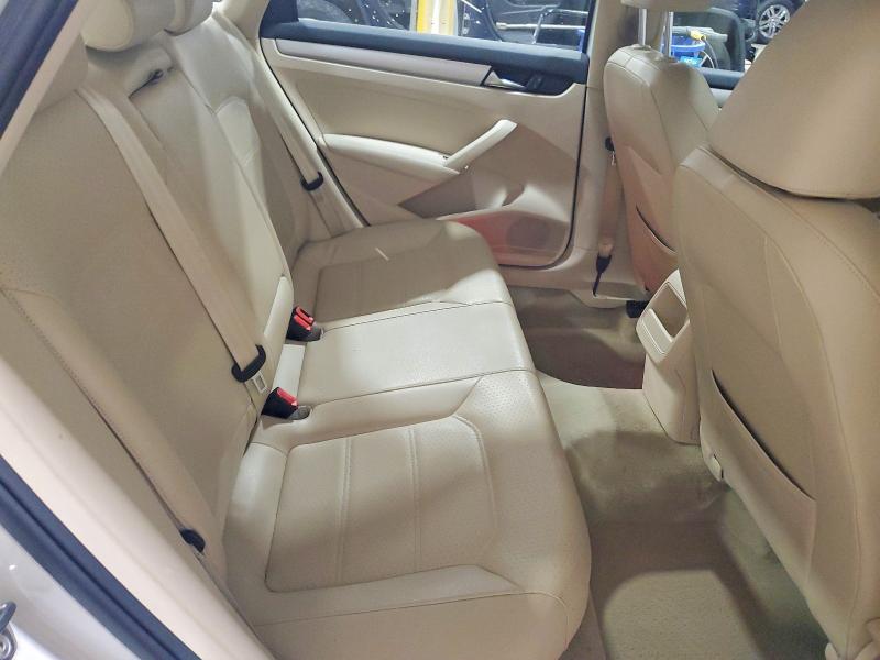 66270496 :رقم المزاد ، 1VWBP7A32CC095215 vin ، 2012 Volkswagen Passat مزاد بيع