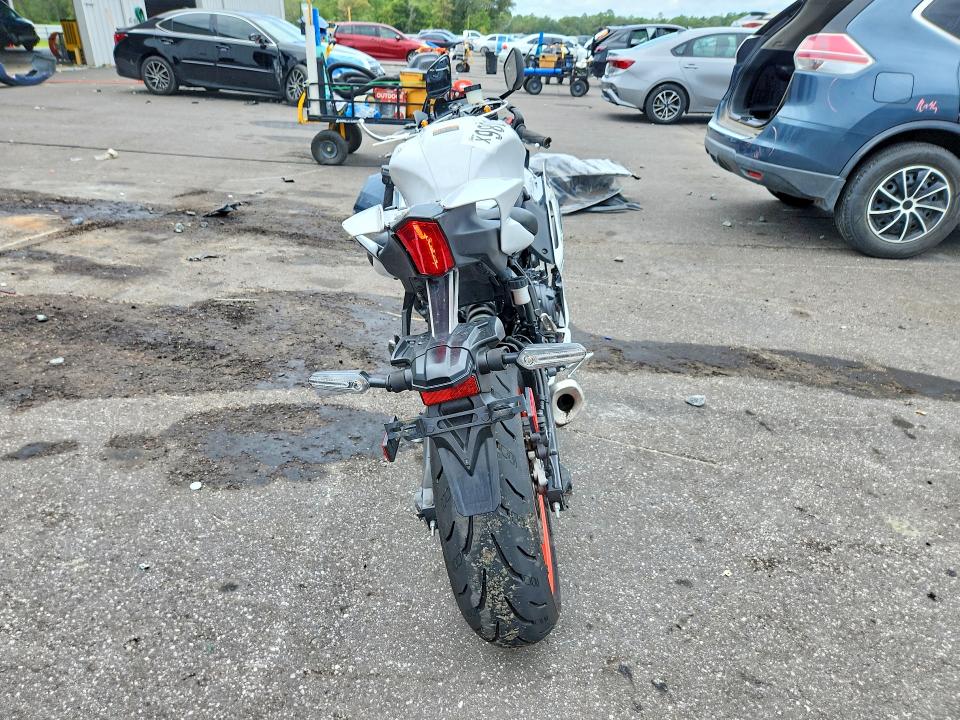 Продажа на аукционе авто 2023 Yamaha Yzfr7, vin: JYARM38E6PA005409, номер лота: 64096086