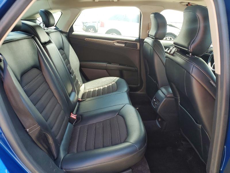 64008386 :رقم المزاد ، 3FA6P0LU4HR357722 vin ، 2017 Ford Fusion مزاد بيع