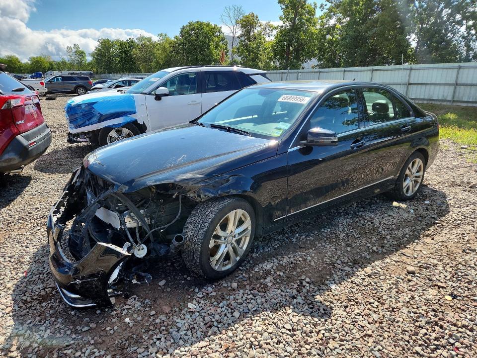 66909956 :رقم المزاد ، WDDGF8AB6DR252435 vin ، 2013 Mercedes-benz C مزاد بيع
