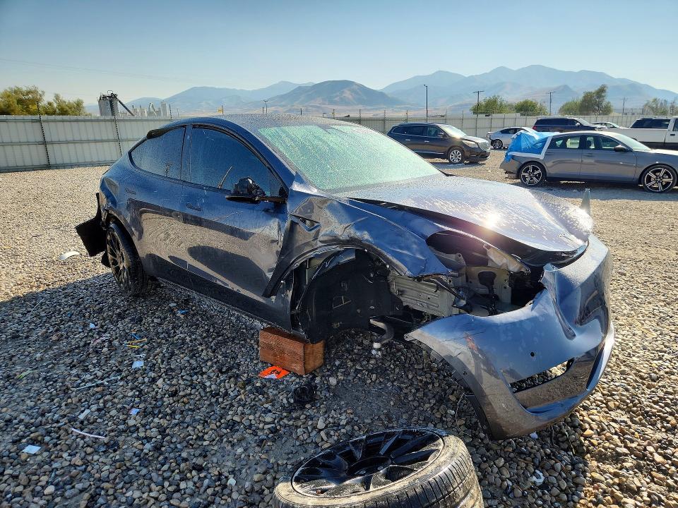 Продажа на аукционе авто 2021 Tesla Model Y, vin: 5YJYGDEE3MF086891, номер лота: 63589596