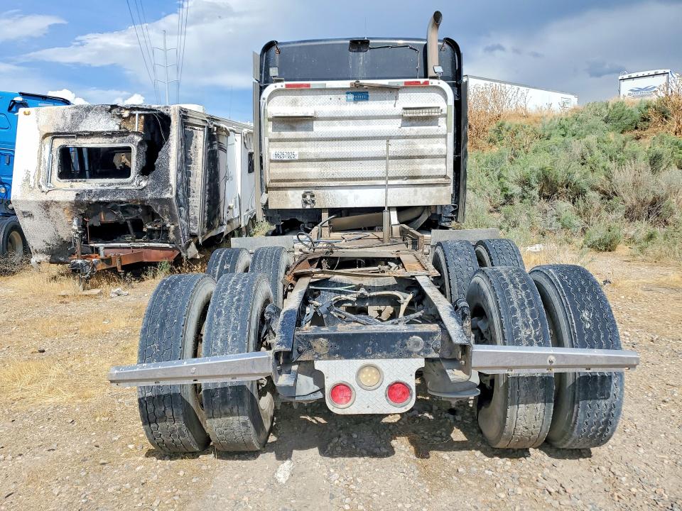 2014 Freightliner Cascadia 125 მანქანა იყიდება აუქციონზე, vin: 3AKJGLD66ESFP4558, აუქციონის ნომერი: 66267026