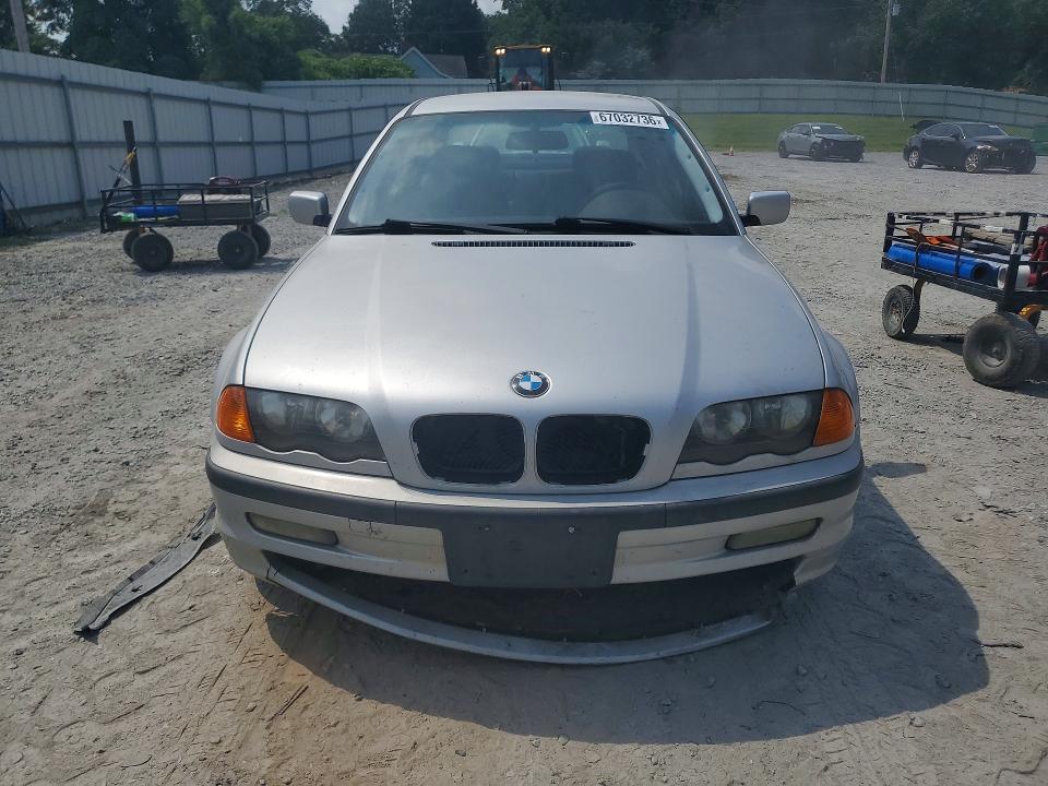 67032736 :رقم المزاد ، WBAAV33411FU95908 vin ، 2001 Bmw 325 مزاد بيع