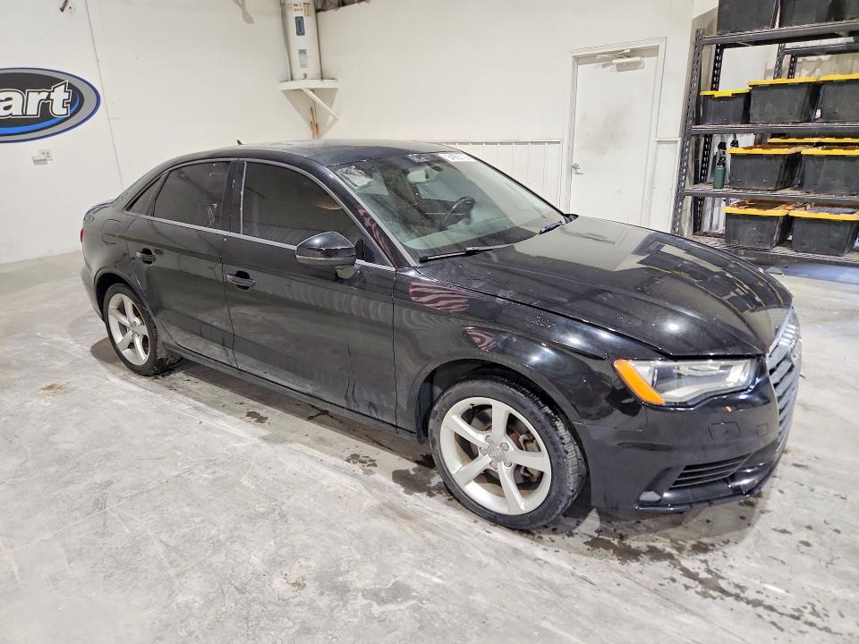 64993736 :رقم المزاد ، WAUACGFF7F1085547 vin ، 2015 Audi A3 مزاد بيع