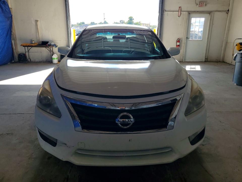 2015 Nissan Altima მანქანა იყიდება აუქციონზე, vin: 1N4AL3AP3FC202871, აუქციონის ნომერი: 65365656