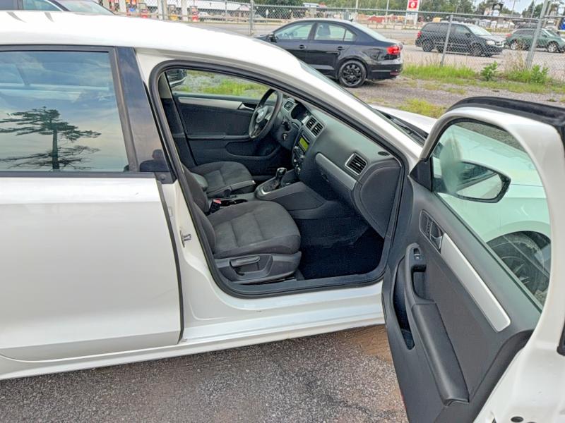67545636 :رقم المزاد ، 3VWDK7AJ6DM379792 vin ، 2013 Volkswagen Jetta مزاد بيع