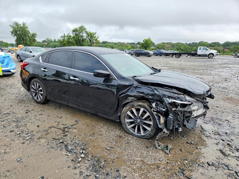 Продаж на аукціоні авто 2017 Nissan Altima, vin: 1N4AL3AP5HC261391, номер лоту: 63668666