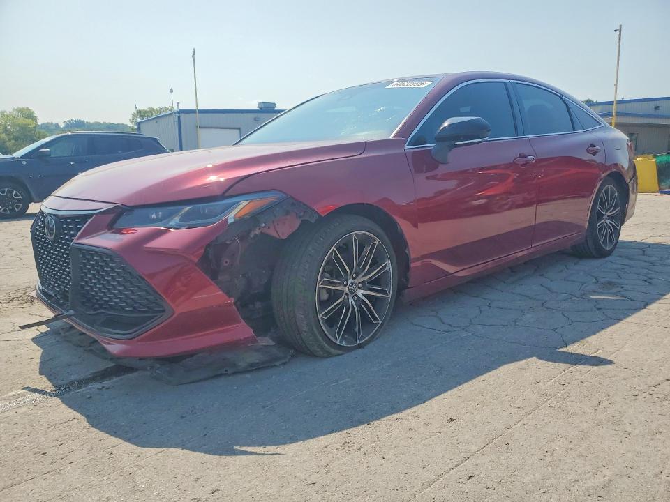 64623996 :رقم المزاد ، 4T1BZ1FB8KU002423 vin ، 2019 Toyota Avalon مزاد بيع