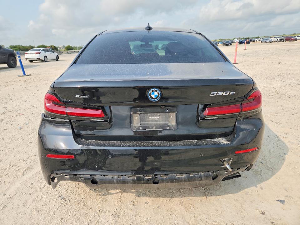 63364276 :رقم المزاد ، WBA33AG09NCH72535 vin ، 2022 Bmw 530 مزاد بيع