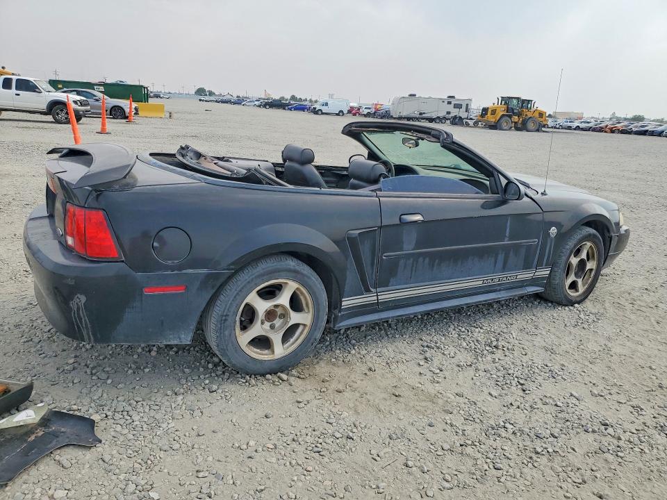 63764186 :رقم المزاد ، 1FAFP44684F179263 vin ، 2004 Ford Mustang مزاد بيع