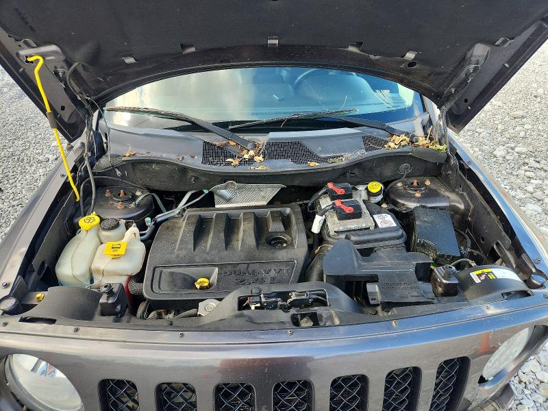 63703246 :رقم المزاد ، 1C4NJPBB2HD201882 vin ، 2017 Jeep Patriot مزاد بيع