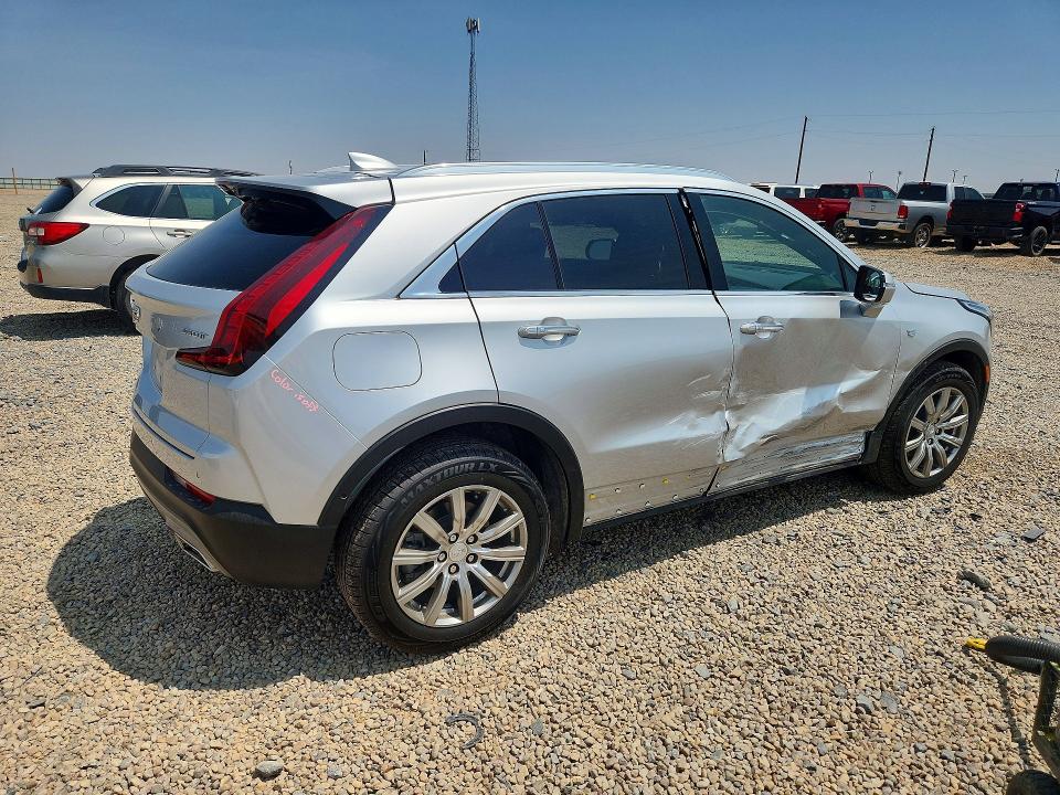 63360436 :رقم المزاد ، 1GYFZCR45NF137988 vin ، 2022 Cadillac Xt4 مزاد بيع