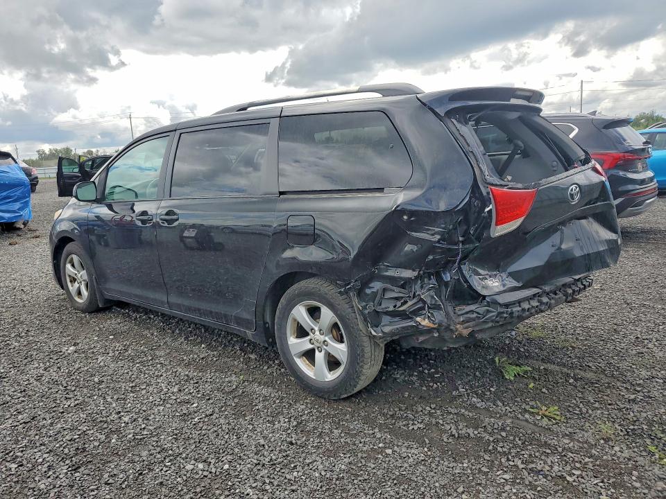 Продажа на аукционе авто 2012 Toyota Sienna, vin: 5TDKK3DC7CS242830, номер лота: 65529326