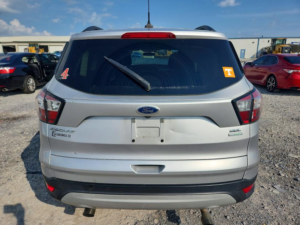 65078636 :رقم المزاد ، 1FMCU0HD2JUD25845 vin ، 2018 Ford Escape مزاد بيع