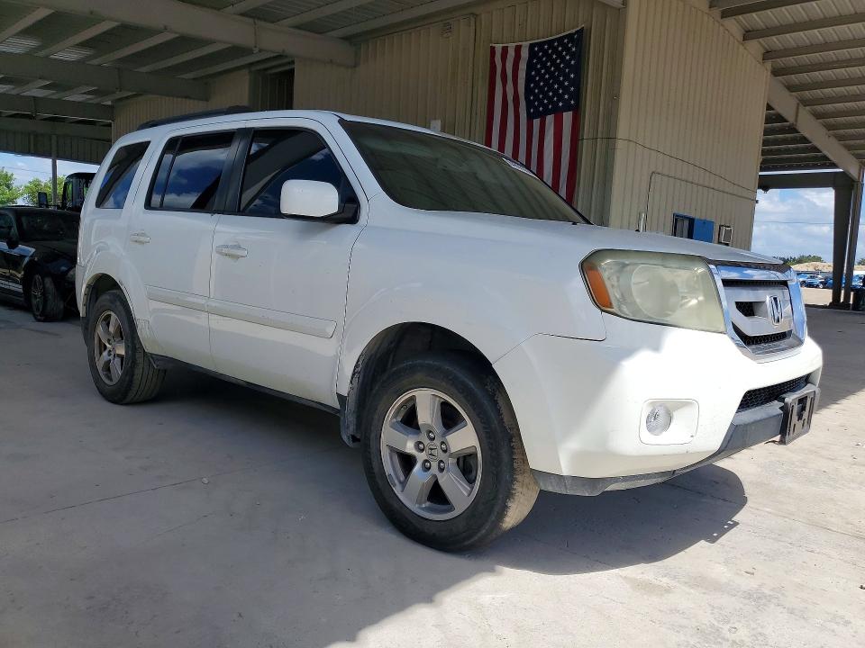 64803536 :رقم المزاد ، 5FNYF3H5XBB014981 vin ، 2011 Honda Pilot مزاد بيع