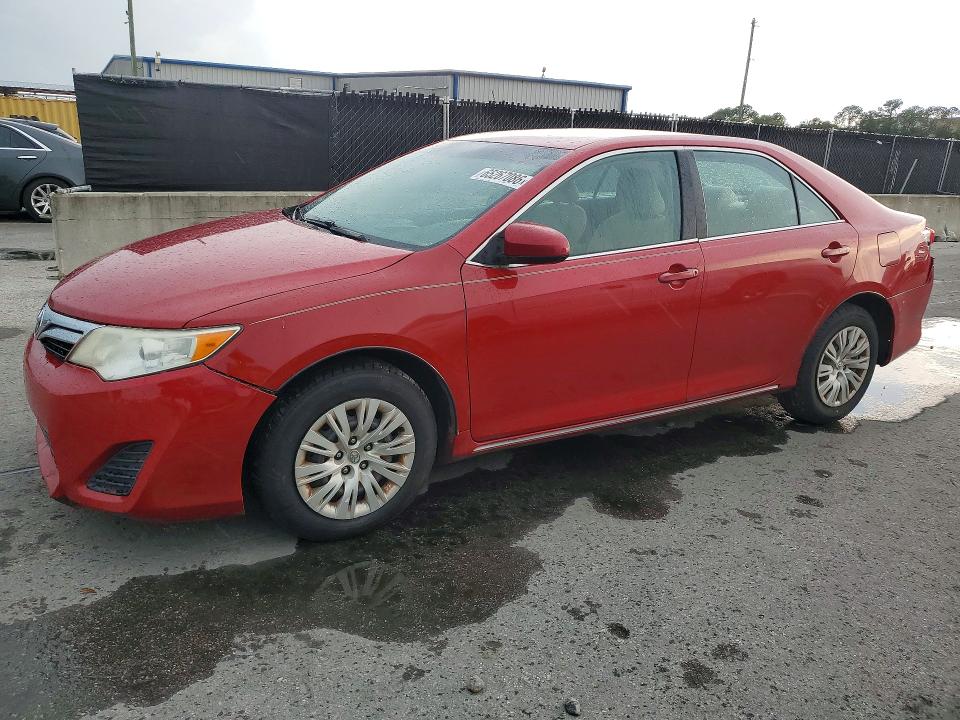 2014 Toyota Camry მანქანა იყიდება აუქციონზე, vin: 4T4BF1FK0ER358450, აუქციონის ნომერი: 65267086